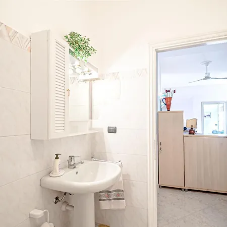 Orizzonte Gallinara - Parcheggio E Doppio Bagno